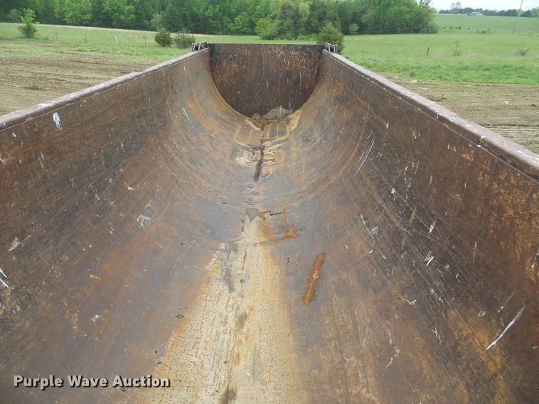 image for item DG5680 2000 Trail King SHRO-26 end dump trailer