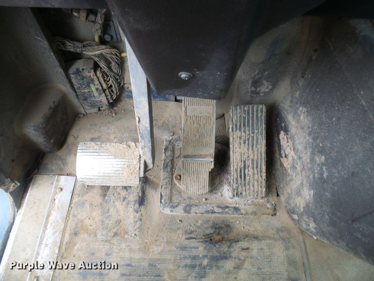 image for item DG5681 2002 International 9200i  semi truck