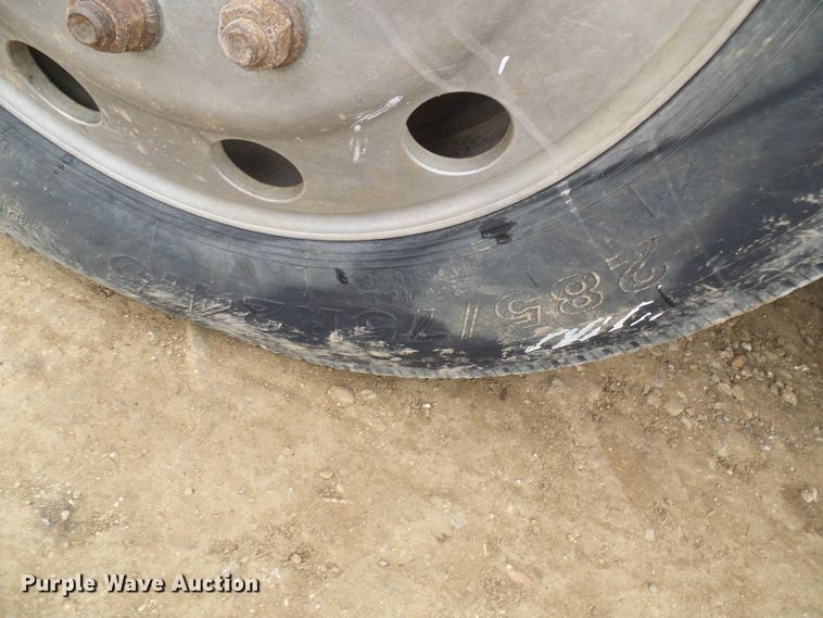 image for item DG5682 2006 International 7500   dump truck