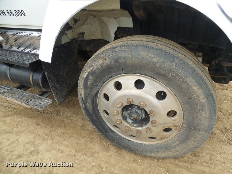 image for item DG5682 2006 International 7500   dump truck