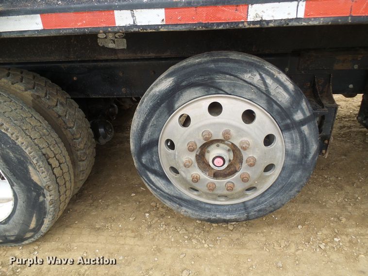 image for item DG5682 2006 International 7500   dump truck