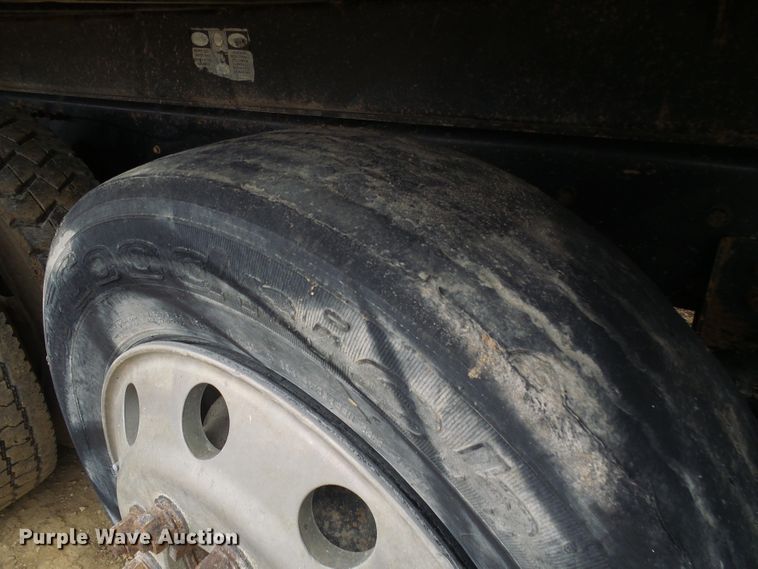 image for item DG5682 2006 International 7500   dump truck