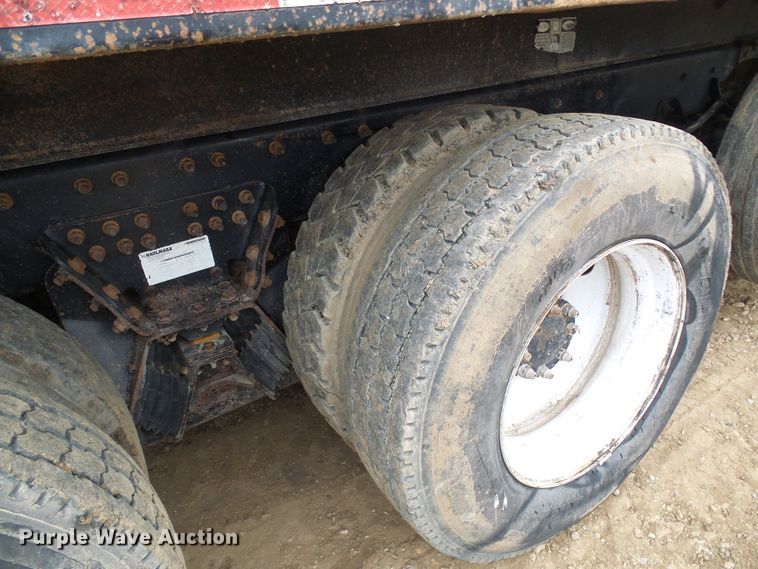 image for item DG5682 2006 International 7500   dump truck