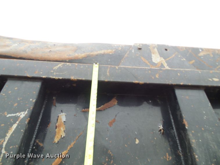 image for item DG5682 2006 International 7500   dump truck