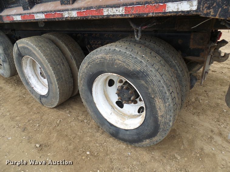 image for item DG5682 2006 International 7500   dump truck