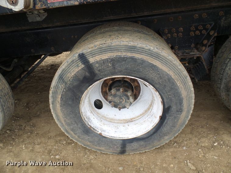 image for item DG5682 2006 International 7500   dump truck