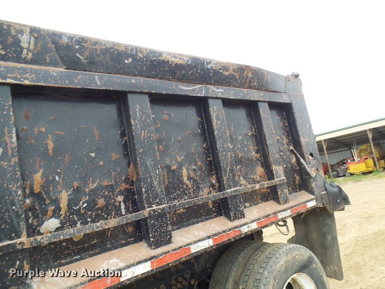 image for item DG5682 2006 International 7500   dump truck