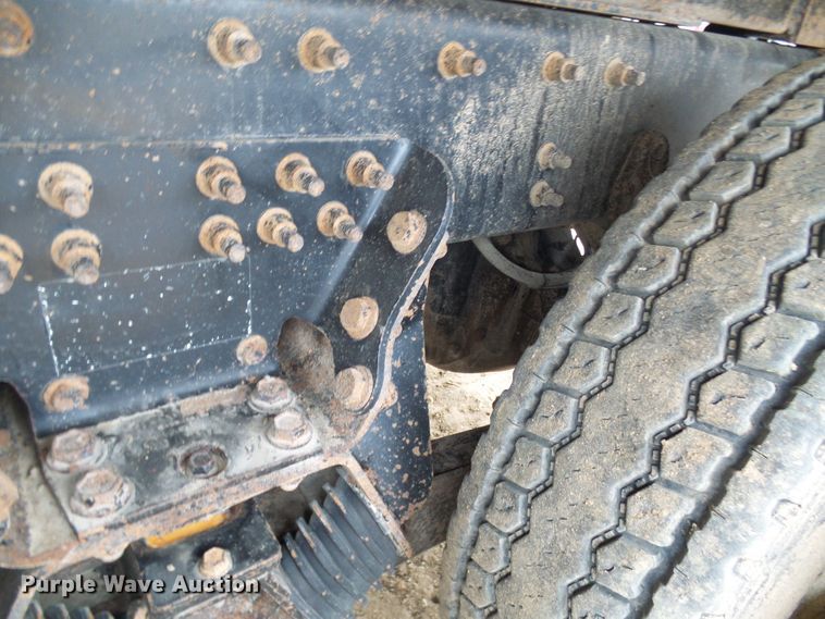 image for item DG5682 2006 International 7500   dump truck