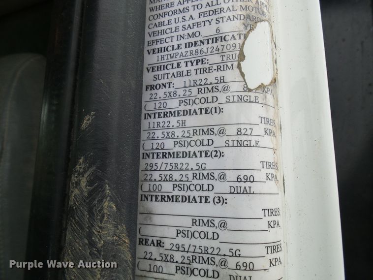 image for item DG5682 2006 International 7500   dump truck