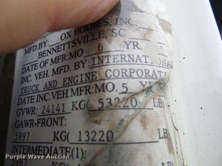 image for item DG5682 2006 International 7500   dump truck