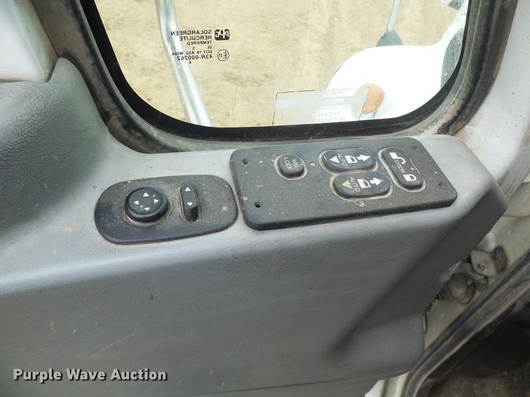 image for item DG5682 2006 International 7500   dump truck