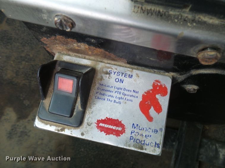 image for item DG5682 2006 International 7500   dump truck