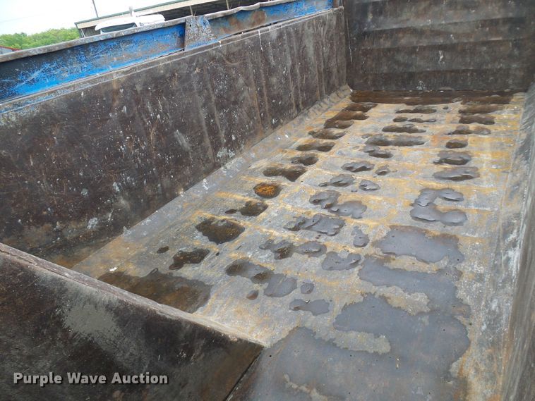 image for item DG5682 2006 International 7500   dump truck