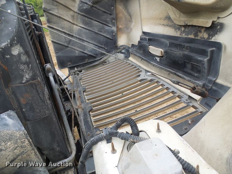 image for item DG5682 2006 International 7500   dump truck