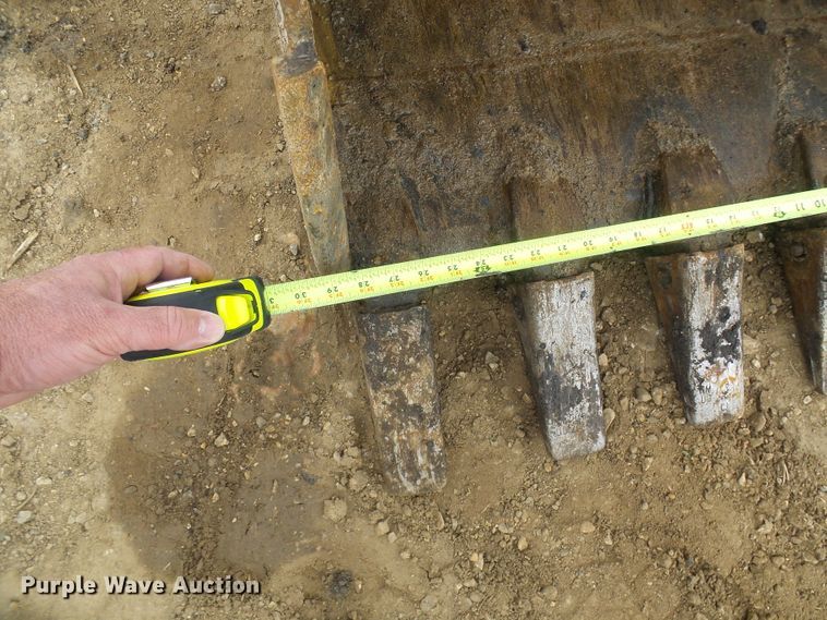 image for item DG5684 2016 Kobelco SK85CS-3  excavator