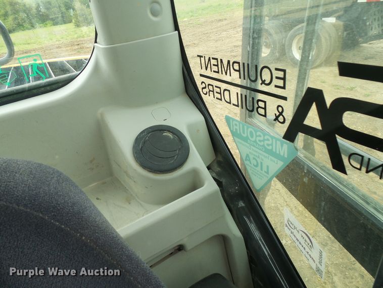 image for item DG5684 2016 Kobelco SK85CS-3  excavator