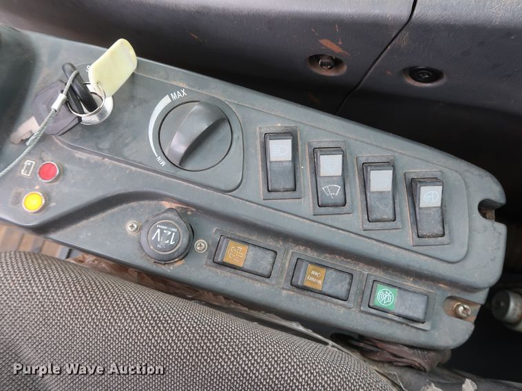 image for item DH0896 2013 Sany SY215C  excavator