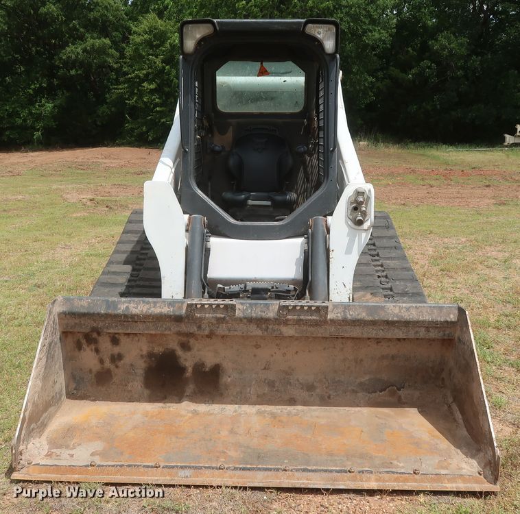 image for item DH0899 2013 Bobcat T650  tracked skid steer loader