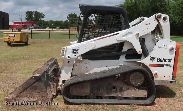 image for item DH0899 2013 Bobcat T650  tracked skid steer loader
