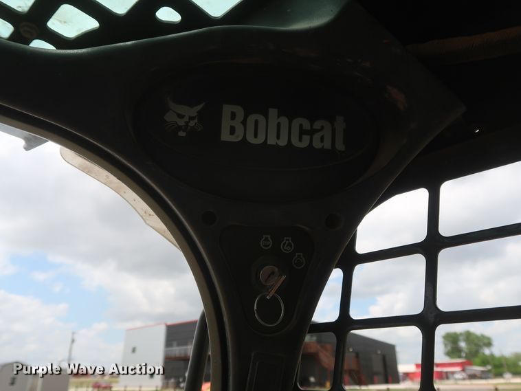 image for item DH0899 2013 Bobcat T650  tracked skid steer loader