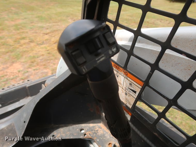 image for item DH0899 2013 Bobcat T650  tracked skid steer loader