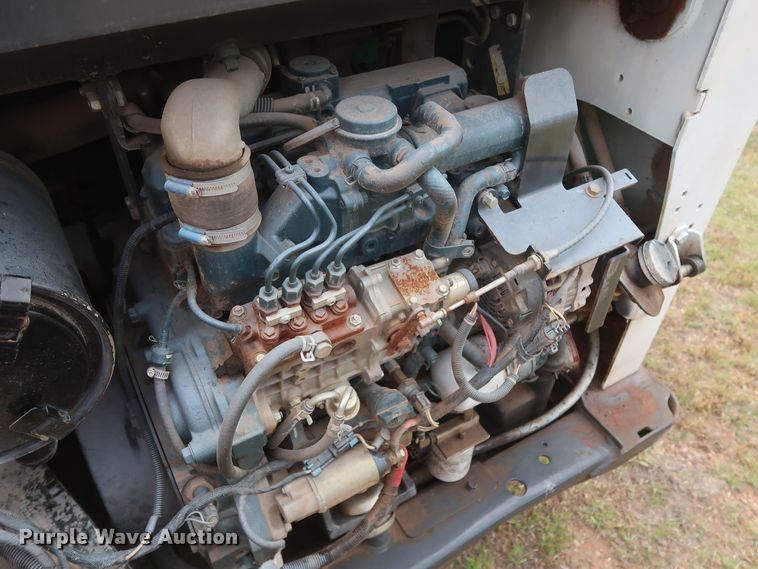 image for item DH0899 2013 Bobcat T650  tracked skid steer loader