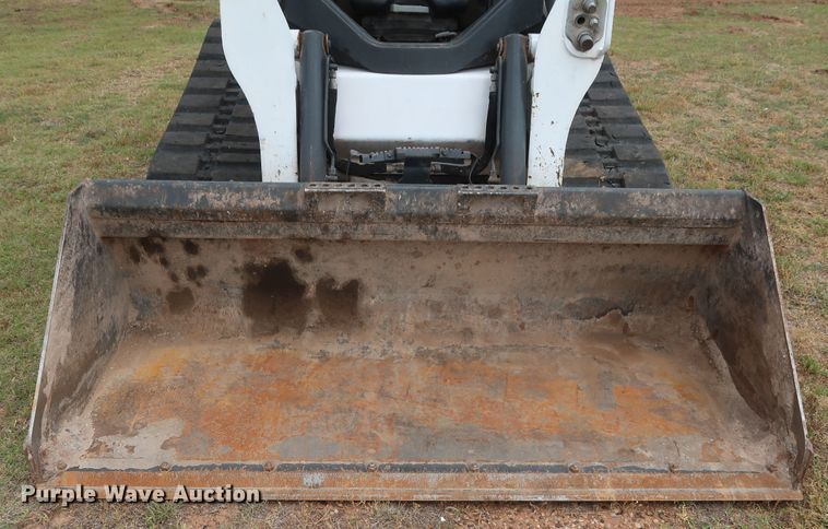 image for item DH0899 2013 Bobcat T650  tracked skid steer loader