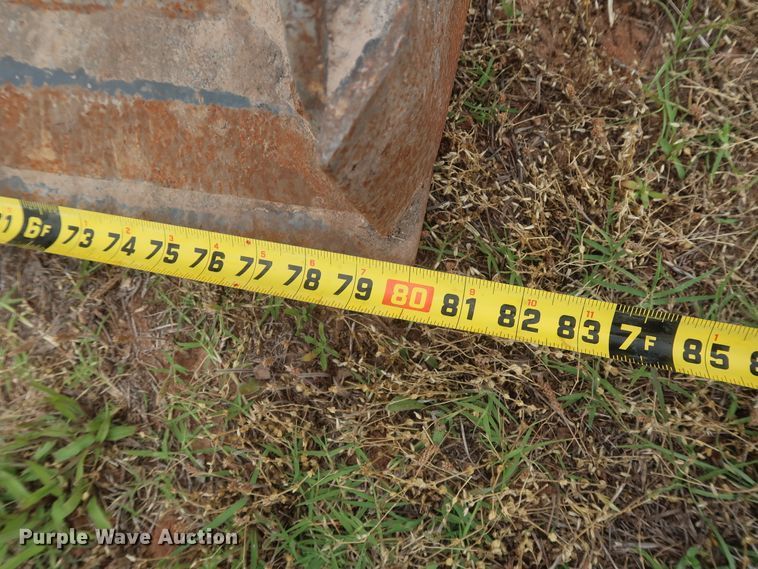 image for item DH0899 2013 Bobcat T650  tracked skid steer loader