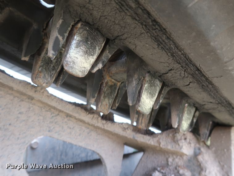 image for item DH0899 2013 Bobcat T650  tracked skid steer loader