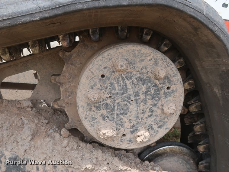 image for item DH0899 2013 Bobcat T650  tracked skid steer loader