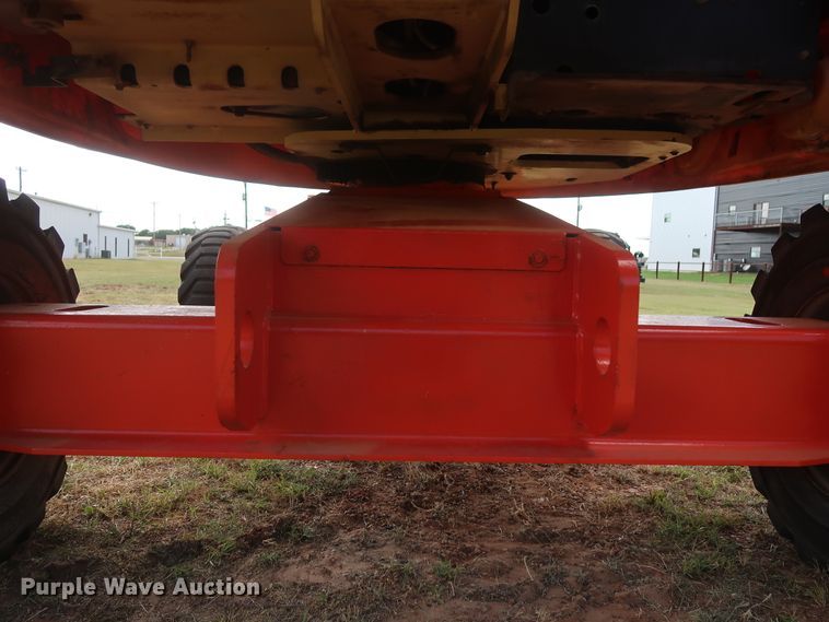 image for item DH0901 2004 JLG 400S  boom lift