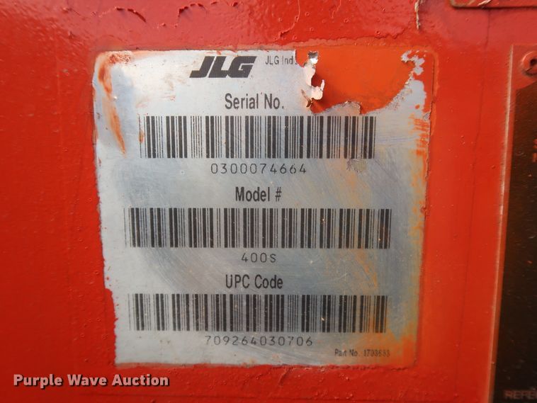 image for item DH0901 2004 JLG 400S  boom lift