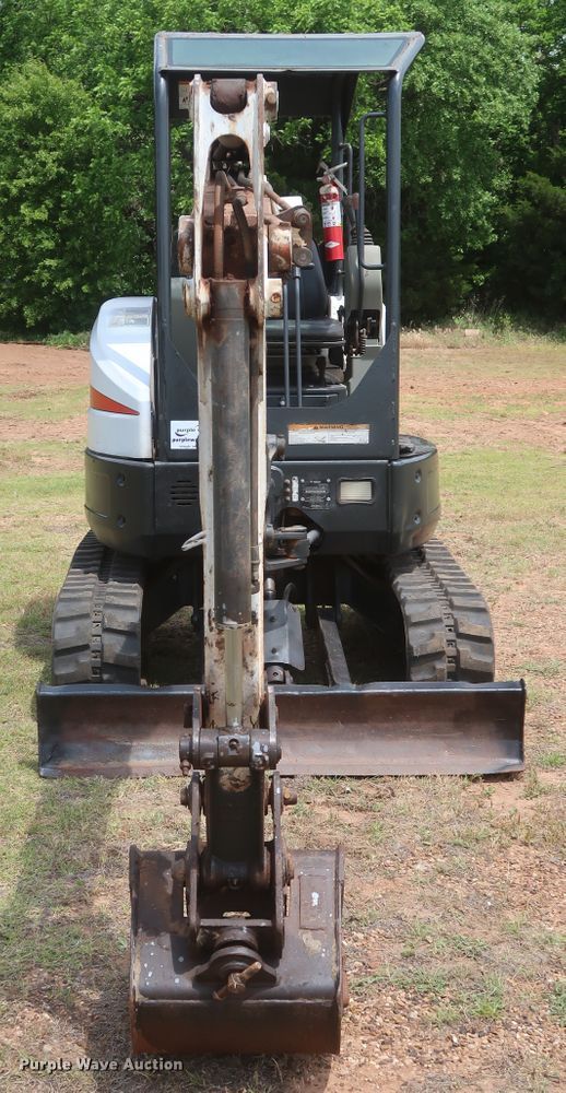 image for item DH0902 2012 Bobcat E26  mini excavator