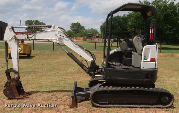 image for item DH0902 2012 Bobcat E26  mini excavator