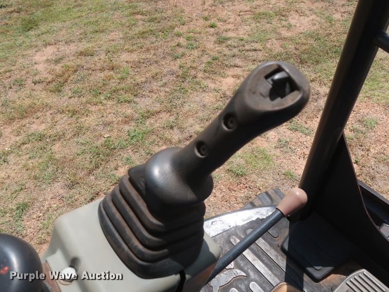 image for item DH0902 2012 Bobcat E26  mini excavator