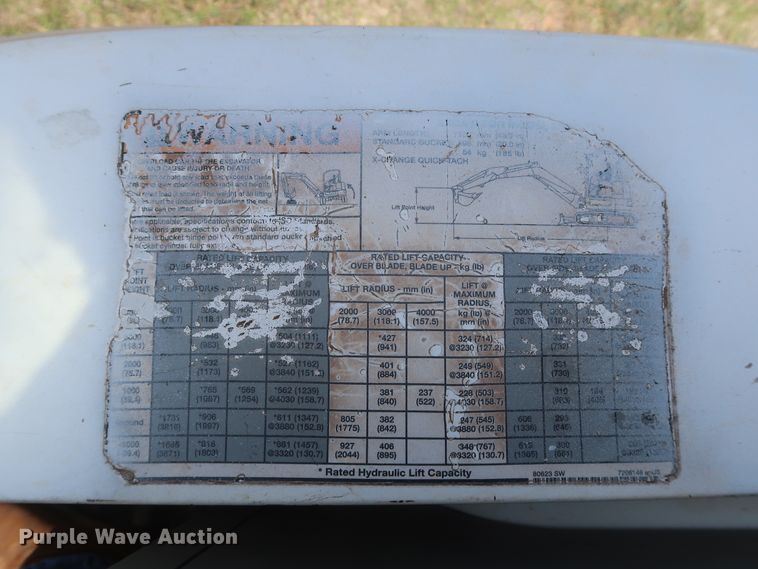 image for item DH0902 2012 Bobcat E26  mini excavator