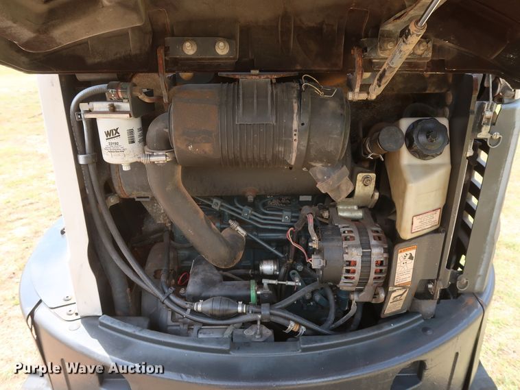 image for item DH0902 2012 Bobcat E26  mini excavator