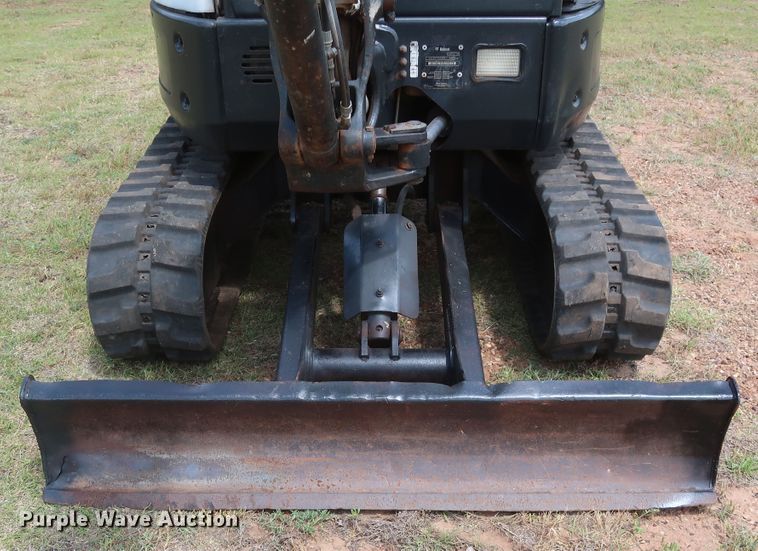 image for item DH0902 2012 Bobcat E26  mini excavator