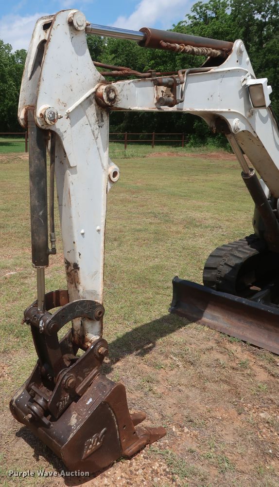 image for item DH0902 2012 Bobcat E26  mini excavator