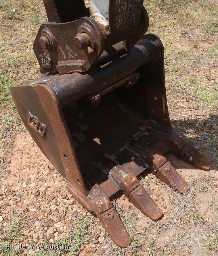 image for item DH0902 2012 Bobcat E26  mini excavator