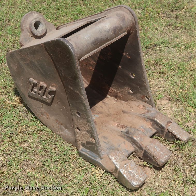 image for item DH0902 2012 Bobcat E26  mini excavator