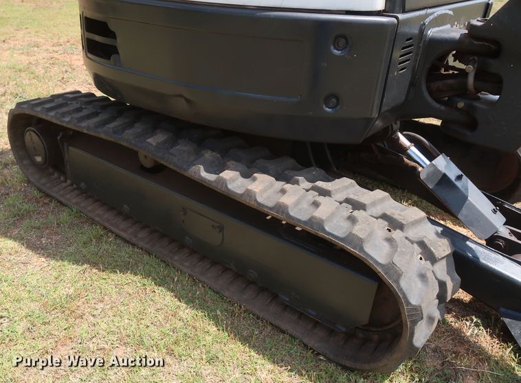 image for item DH0902 2012 Bobcat E26  mini excavator