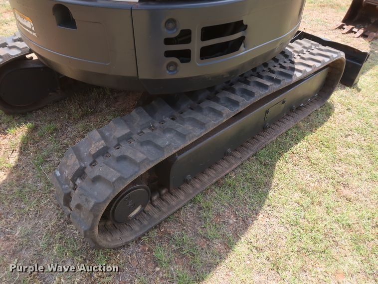 image for item DH0902 2012 Bobcat E26  mini excavator