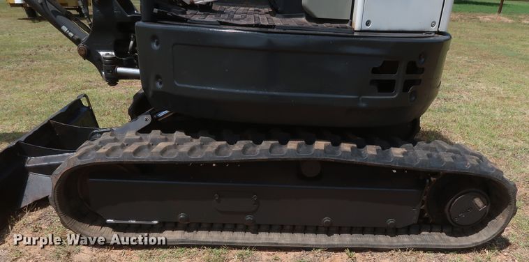 image for item DH0902 2012 Bobcat E26  mini excavator