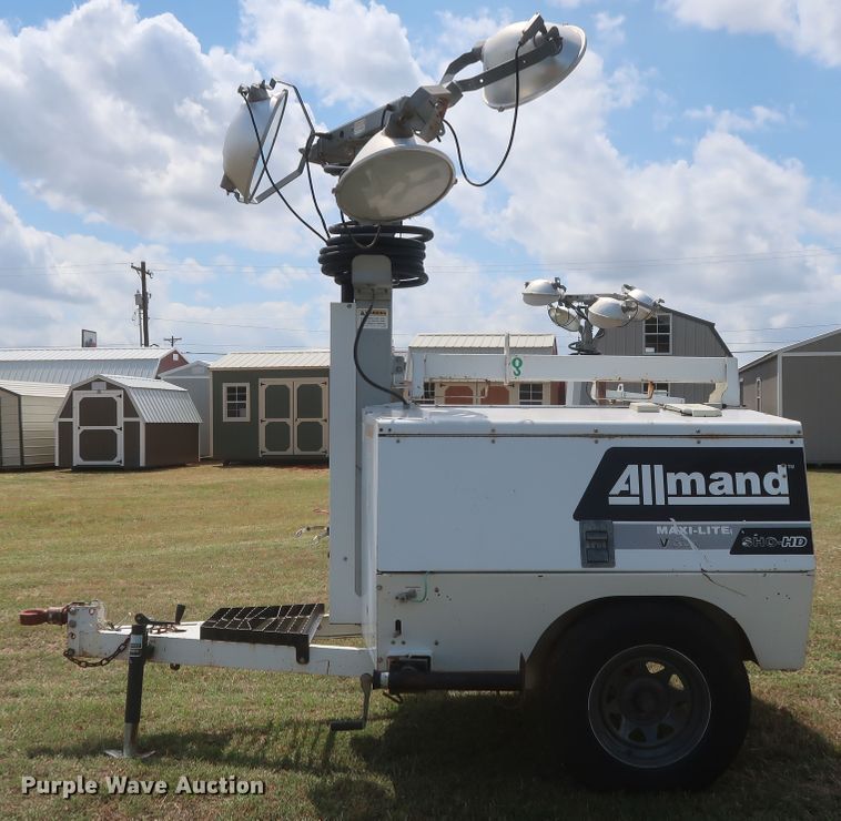 image for item DH0904 2012 Allmand Bros Maxi Lite  Series V light plant