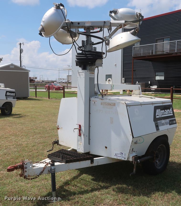 image for item DH0904 2012 Allmand Bros Maxi Lite  Series V light plant