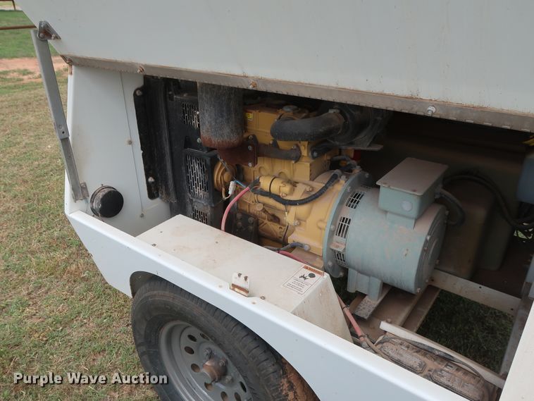 image for item DH0904 2012 Allmand Bros Maxi Lite  Series V light plant