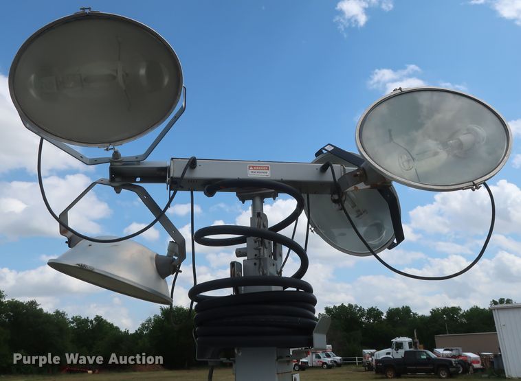 image for item DH0904 2012 Allmand Bros Maxi Lite  Series V light plant