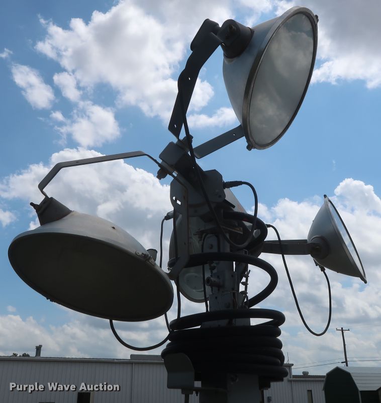 image for item DH0904 2012 Allmand Bros Maxi Lite  Series V light plant