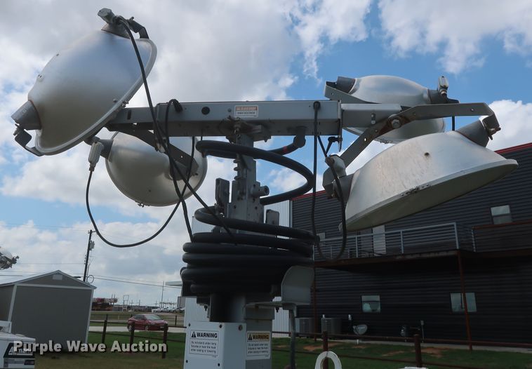 image for item DH0904 2012 Allmand Bros Maxi Lite  Series V light plant